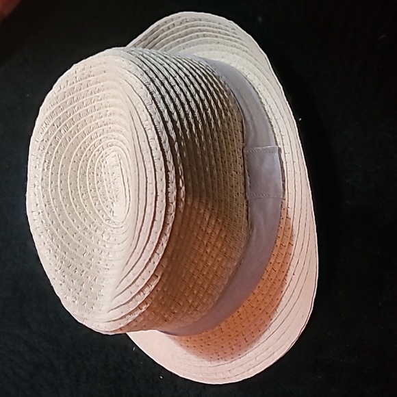 Carters brand, Baby Fedora,  size 0 to 9 months - Picture 2 of 4